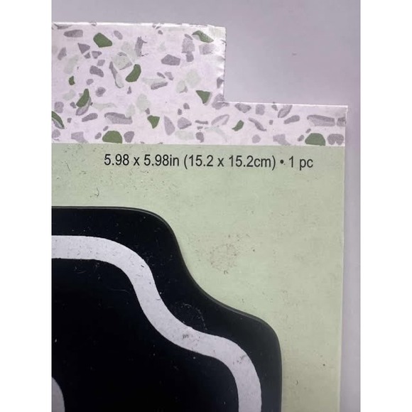 The Spring Shop Keep the Gate Closed Sign Black White Metal Garden Decor 5.98in - Picture 2 of 2